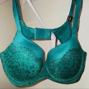 Victoria’s Secret Lace Bra (Size 36C)